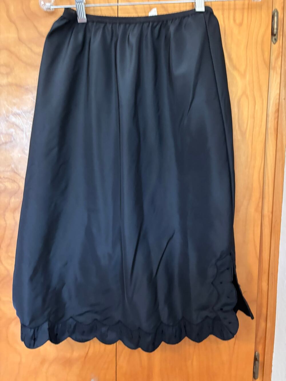 Vintage 50s 60s Barbizon Tafredda Black Half Slip Scalloped Embroidered Hem